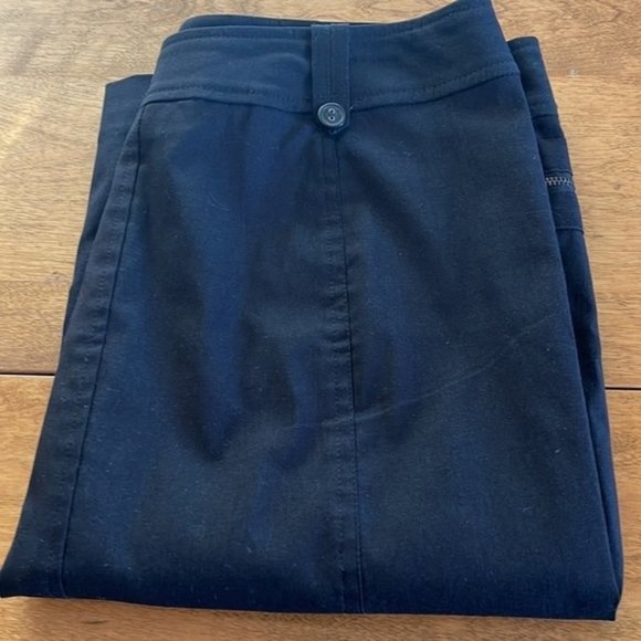 BLACK Stretch Skirt. 23.5 “. Black. New Without Tags. - Picture 4 of 4